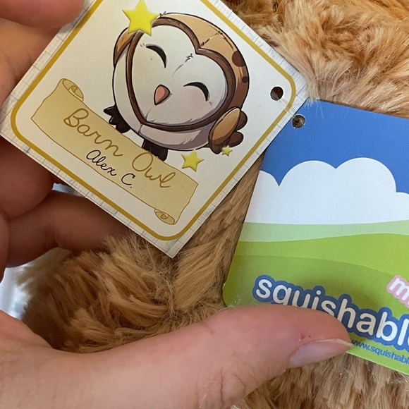 Mini Squishable Barn Owl II NWT Stuffed Toy - Picture 7 of 8